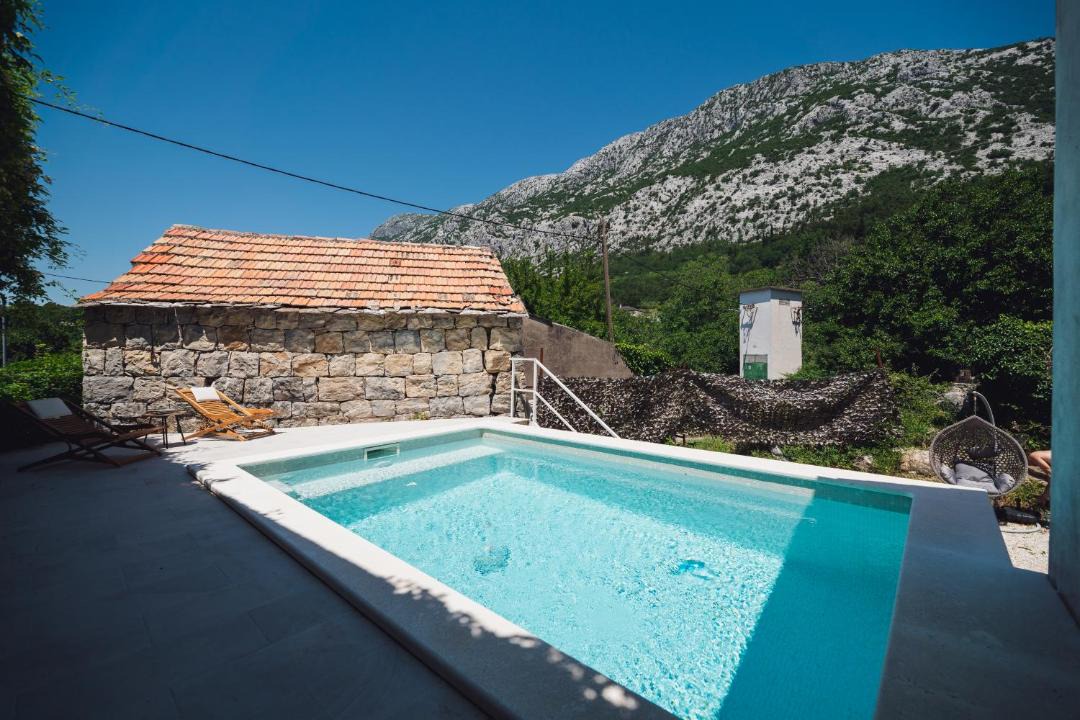 Photo of Others in Omis