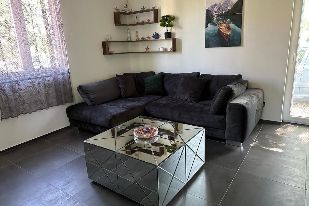 Photo of Livingroom in Tinjan