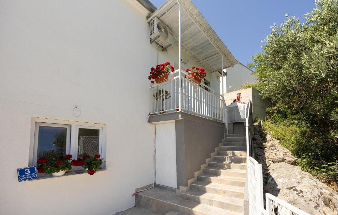 Photo of Patio Balcony in Gustirna