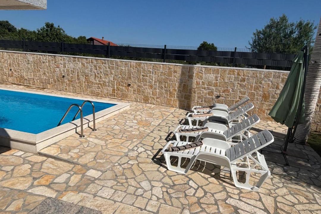 Photo of Patio Balcony in Lovinac
