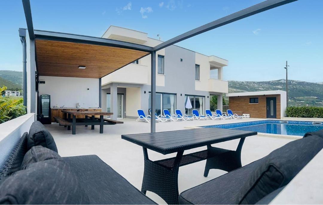 Photo of Patio Balcony in Rudine