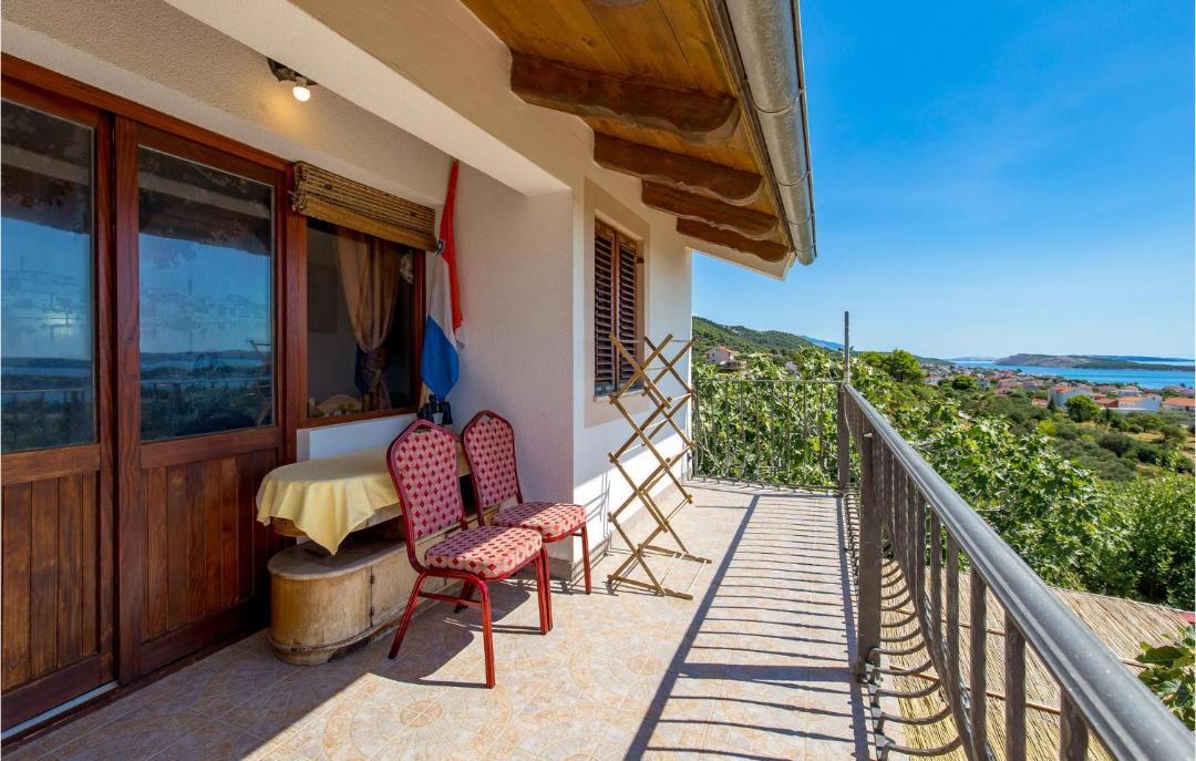 Photo of Patio Balcony in Banjol