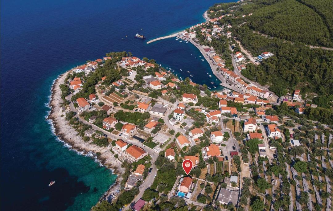 Photo of Buildings in Prigradica