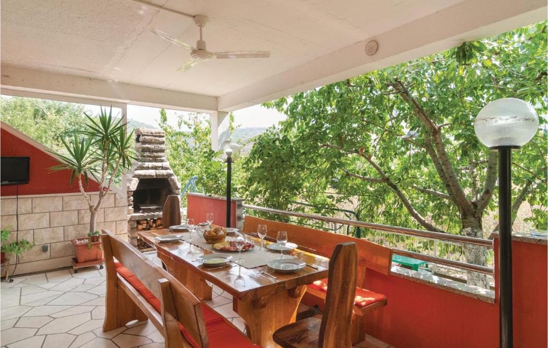 Photo of Patio Balcony in Srinjine