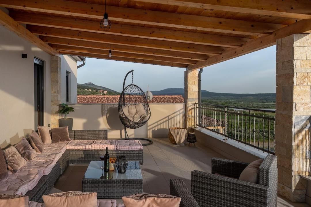 Photo of Patio Balcony in Pakostane