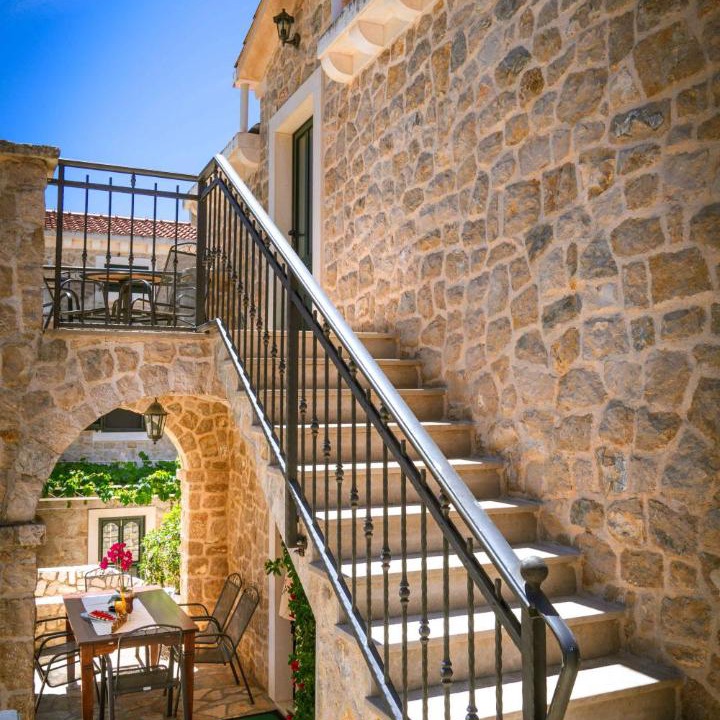 Photo of Patio Balcony in Kremena