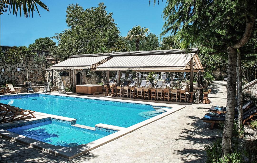 Photo of Others in Zmijavci