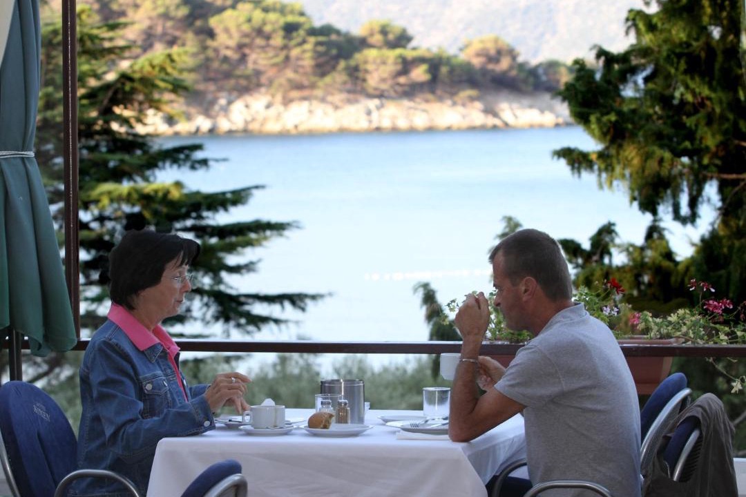Photo of Others in Cres