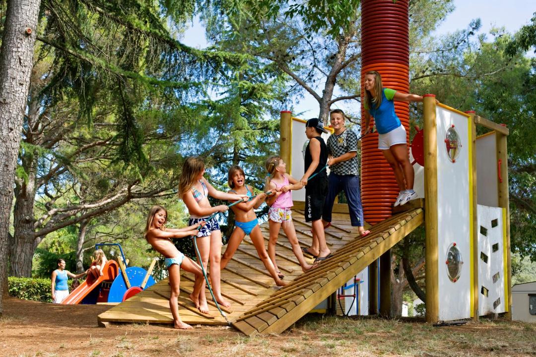 Photo of Others in Stinjan