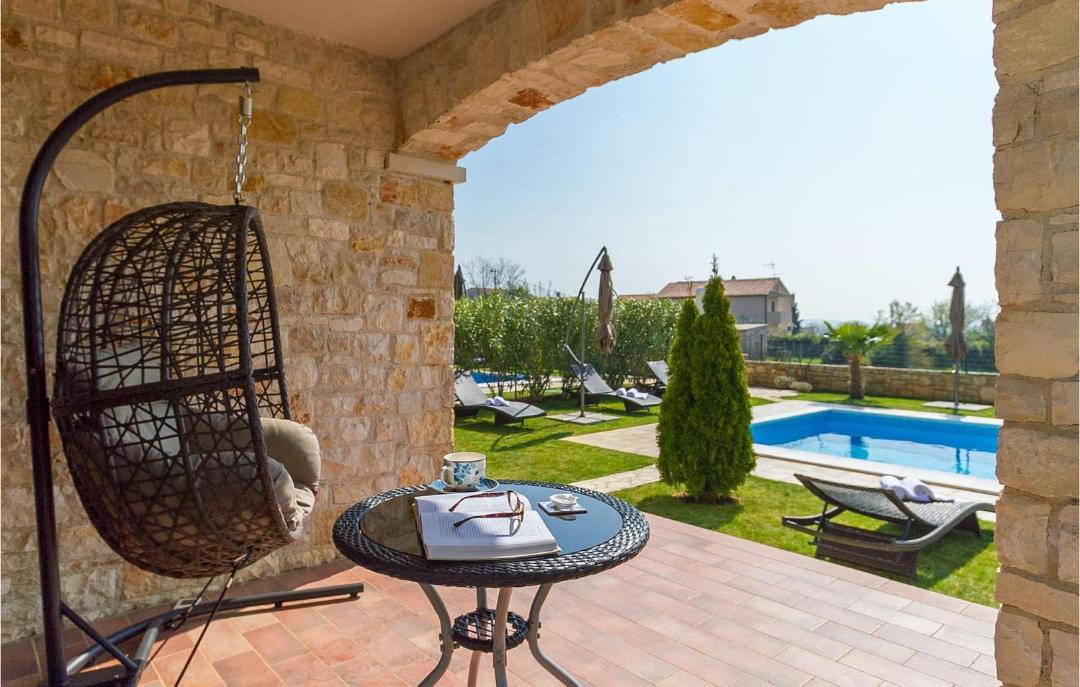 Photo of Patio Balcony in Brnobici