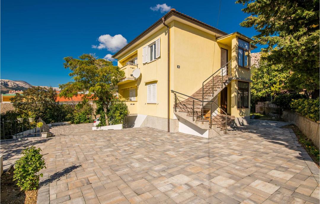 Photo of Others in Baska