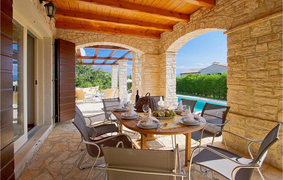 Photo of Patio Balcony in Buzet