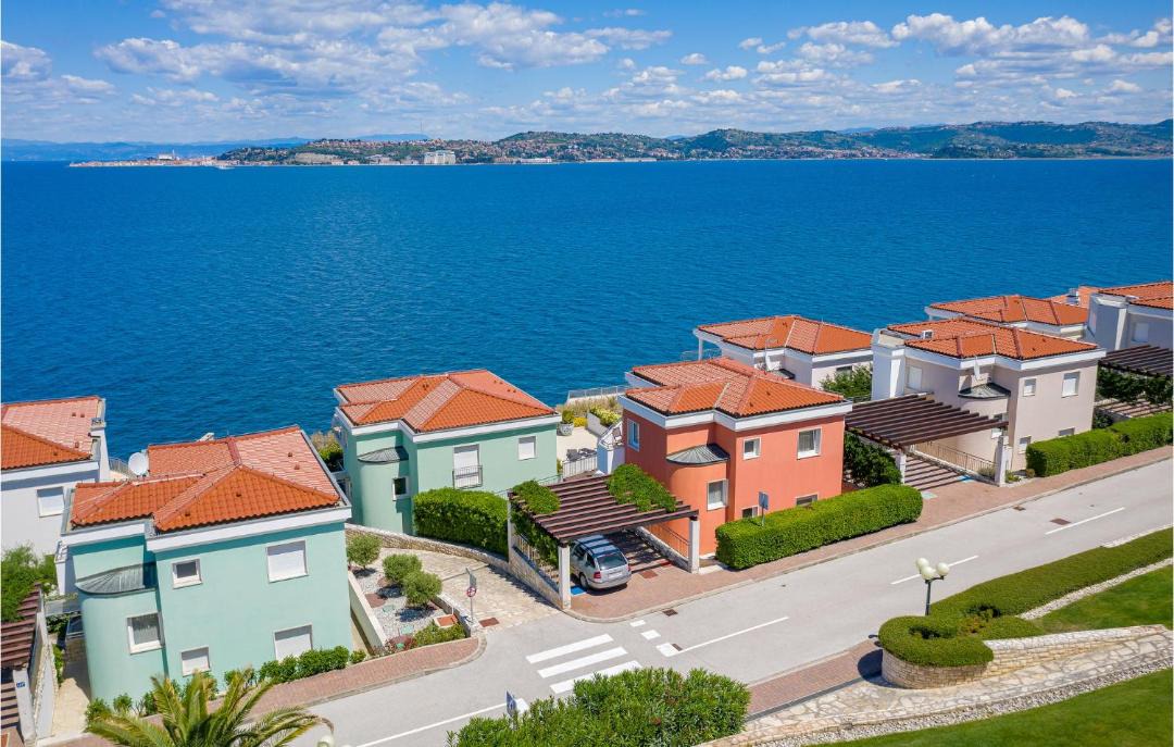 Photo of Others in Crveni Vrh