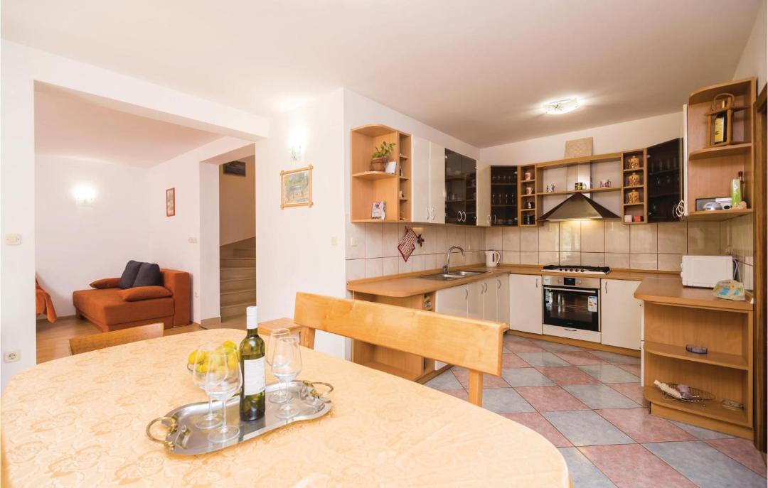 Photo of Kitchen in Duba