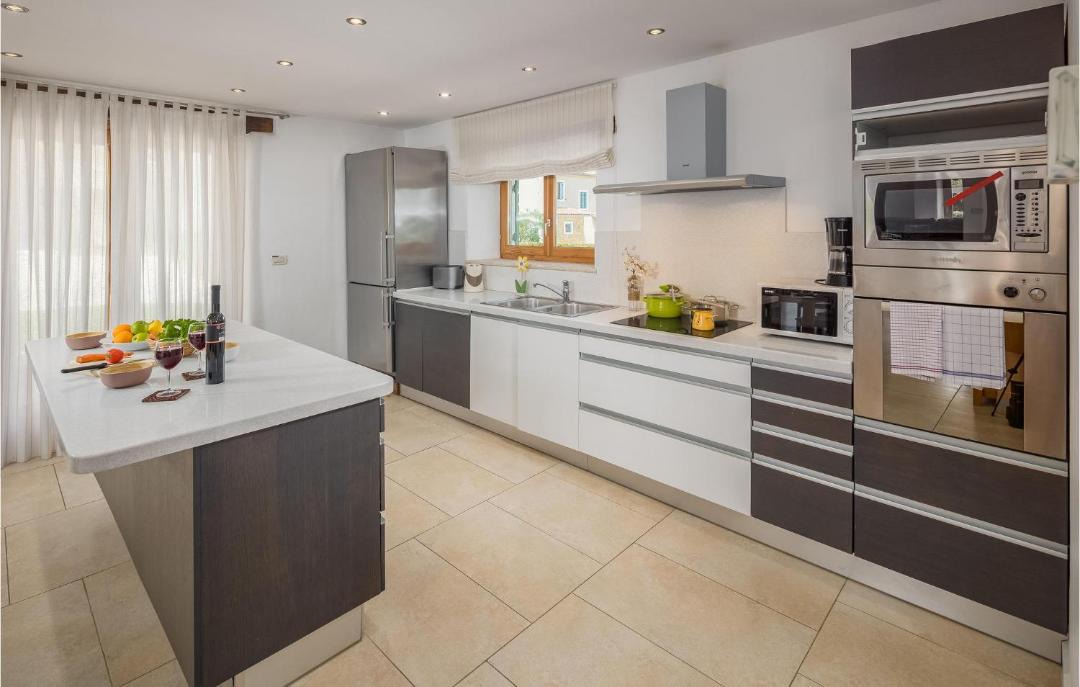 Photo of Kitchen in Baredine