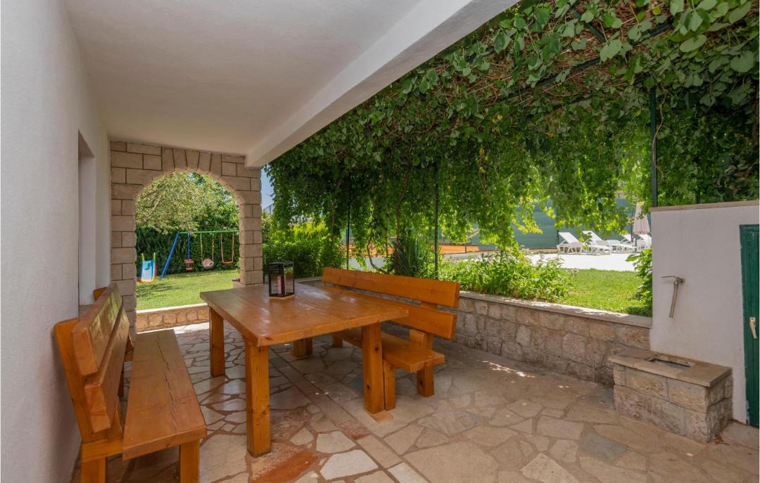 Photo of Patio Balcony in Runovici