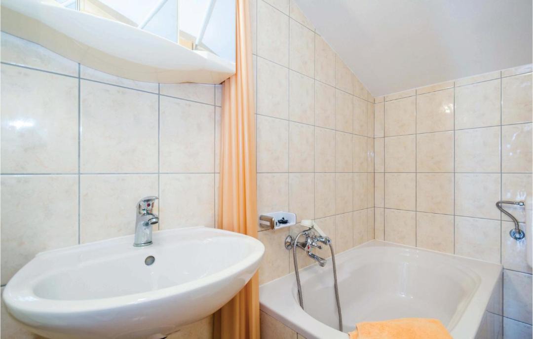 Photo of Bathroom in Rab