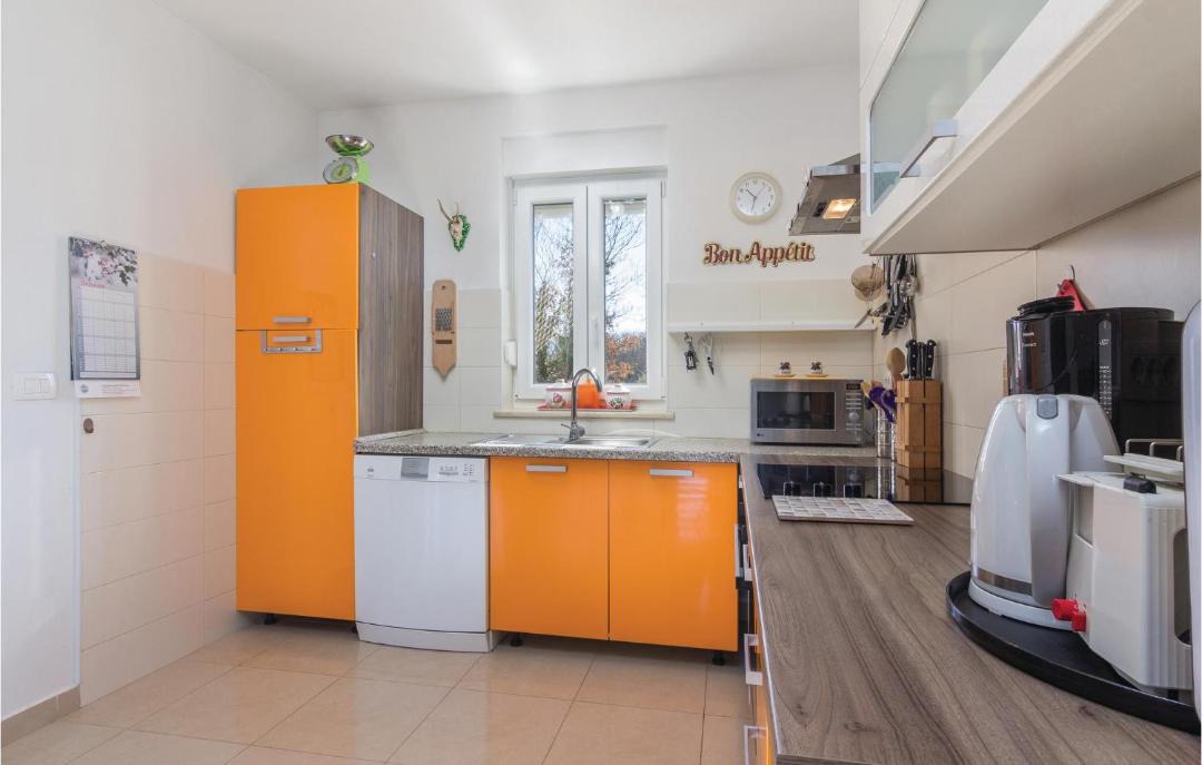 Photo of Kitchen in Topid