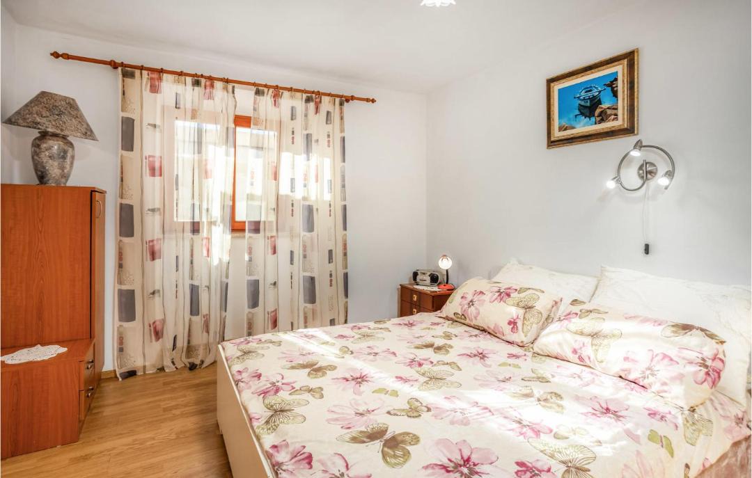 Photo of Bedroom in Smrika