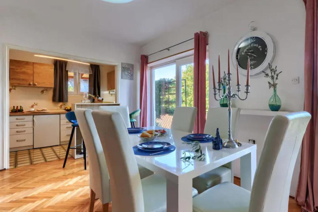 Photo of Kitchen in Karojba