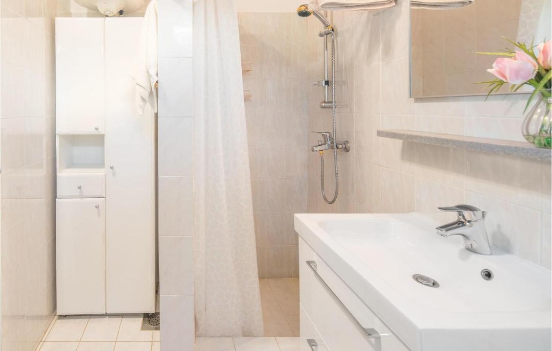 Photo of Bathroom in Ravni