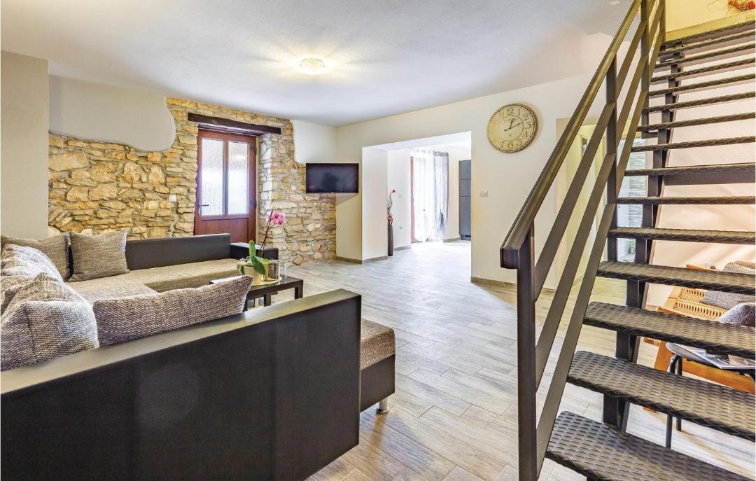 Photo of Others in Mali Vareski