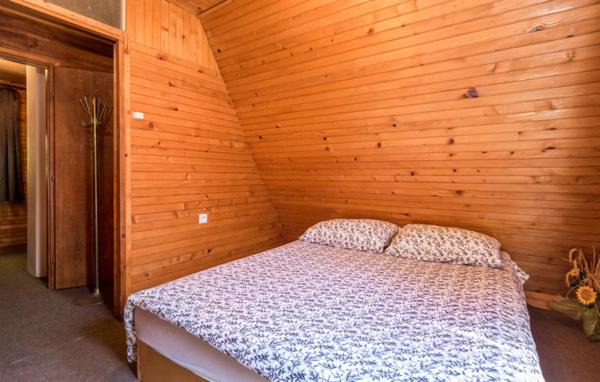 Photo of Bedroom in Platak