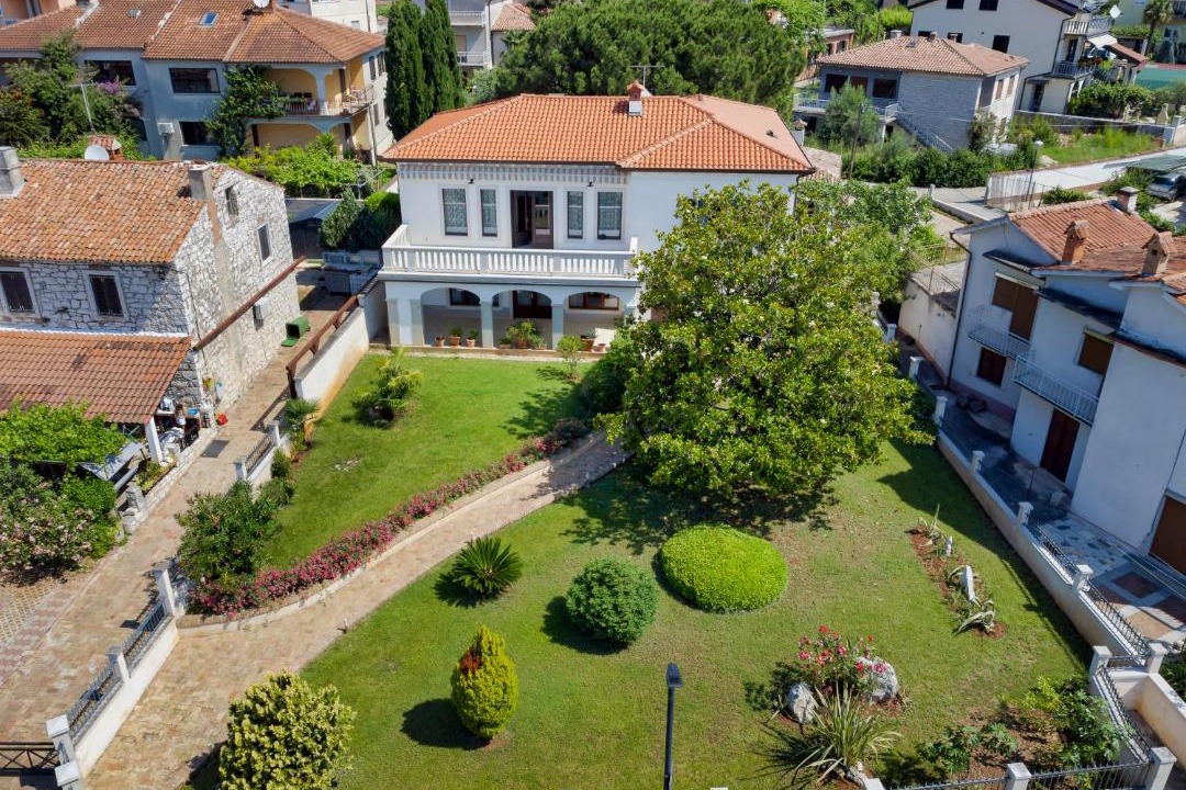 Photo of Buildings in Umag