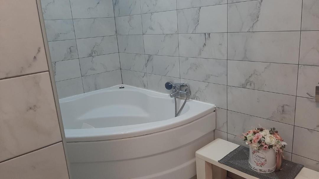 Photo of Bathroom in Vratarusa