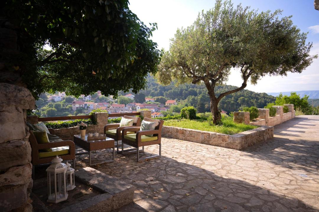 Photo of Others in Dol