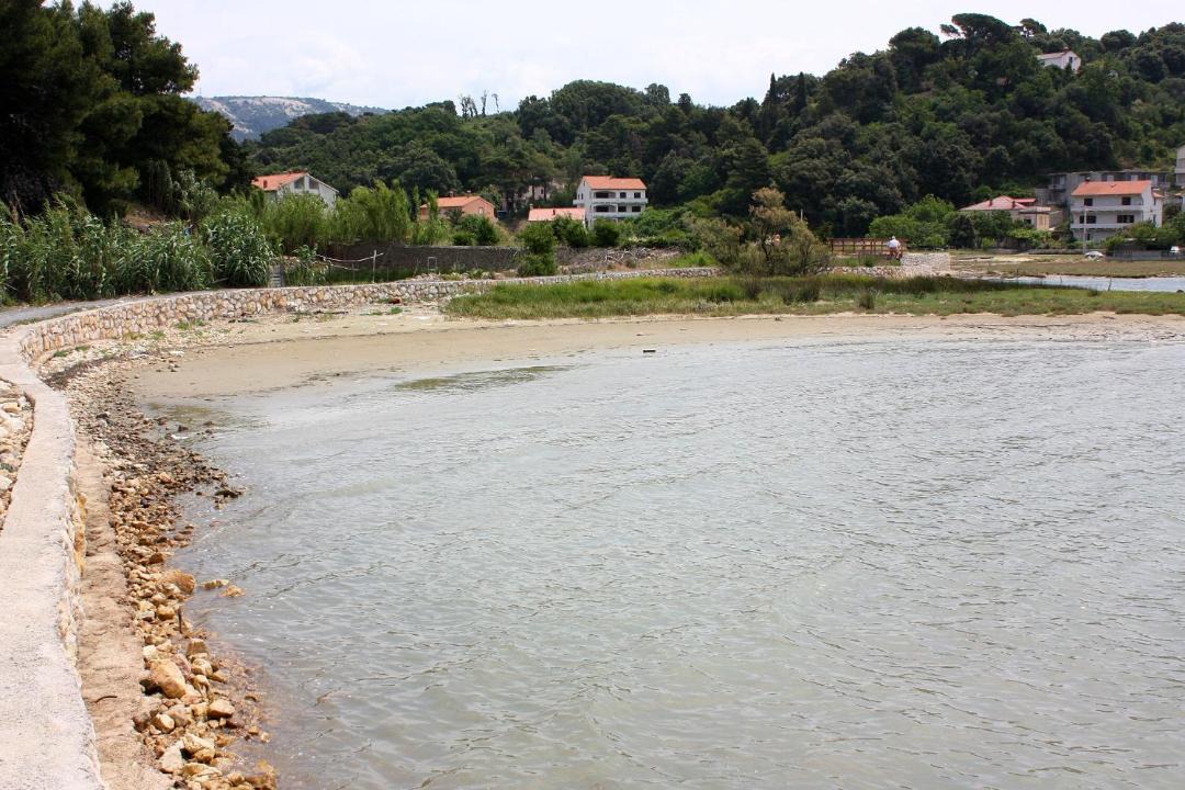 Photo of Others in Mundanije
