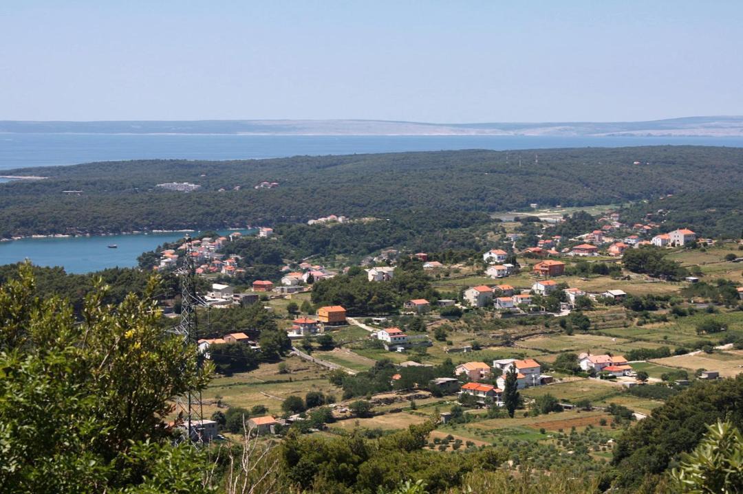 Photo of Others in Mundanije