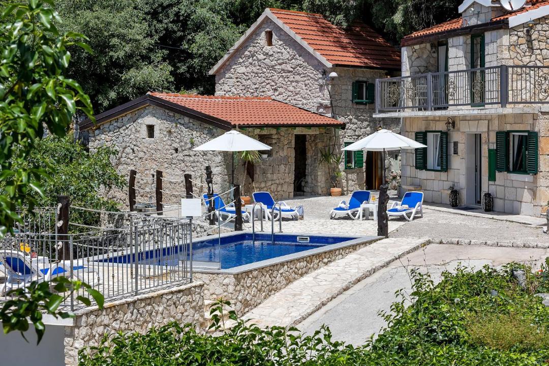 Photo of Others in Makarska