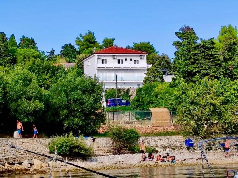Photo of Buildings in Suha Punta