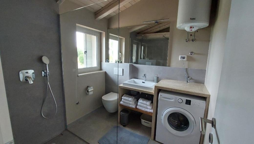 Photo of Bathroom in Radini