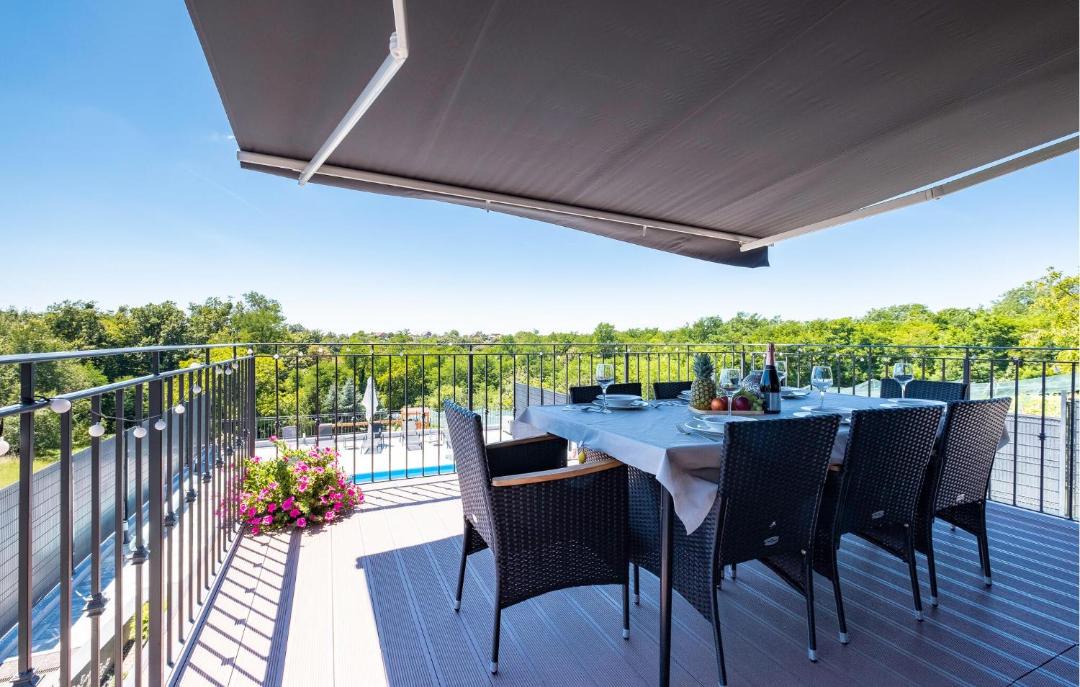 Photo of Patio Balcony in Popovaca