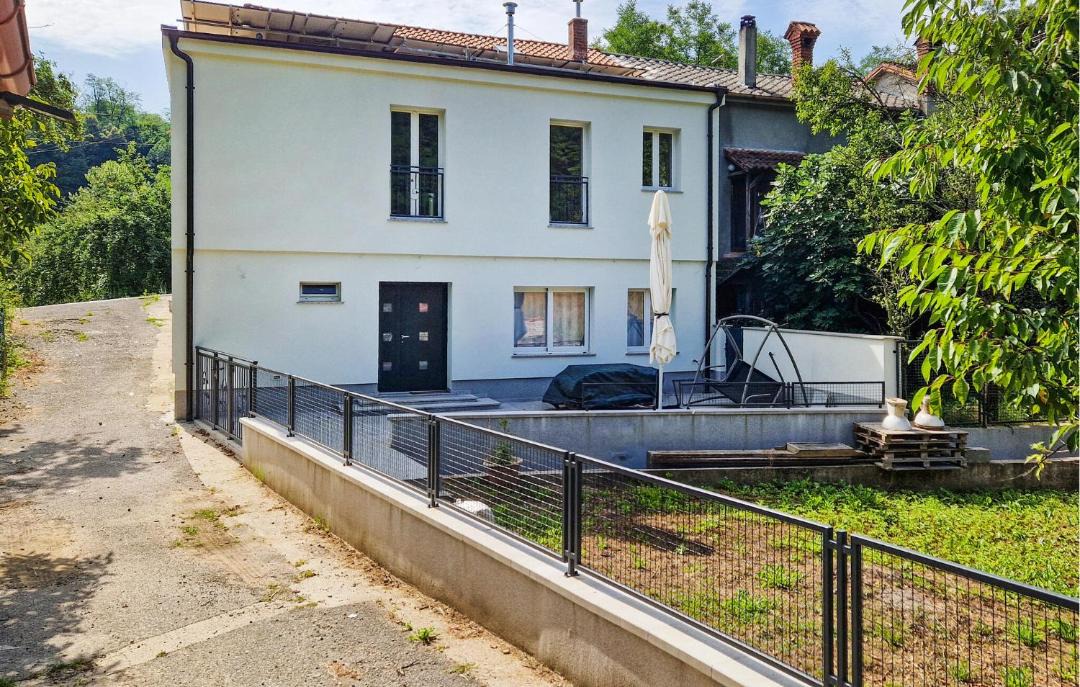 Photo of Buildings in Sarsoni