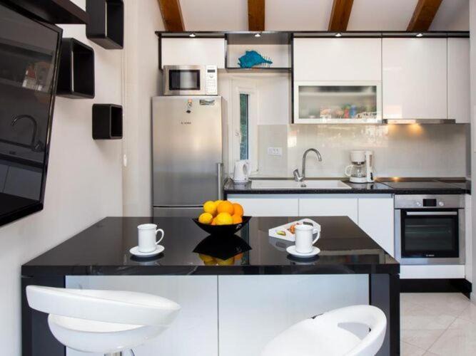 Photo of Kitchen in Sudurad