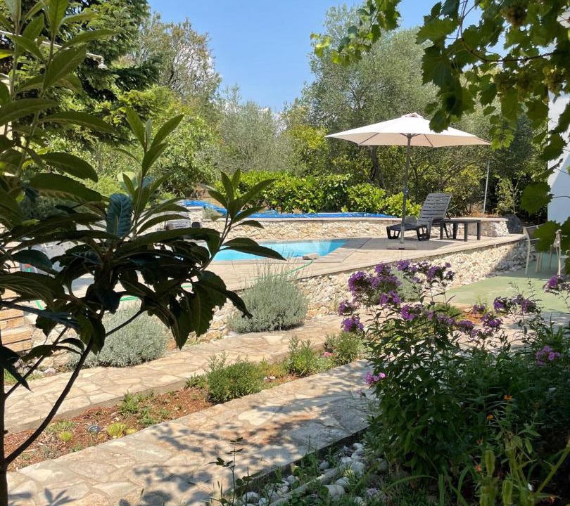Photo of Others in Trn