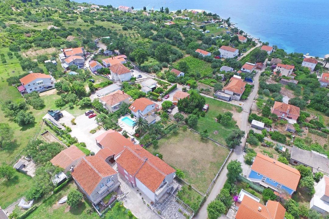 Photo of Others in Kuciste