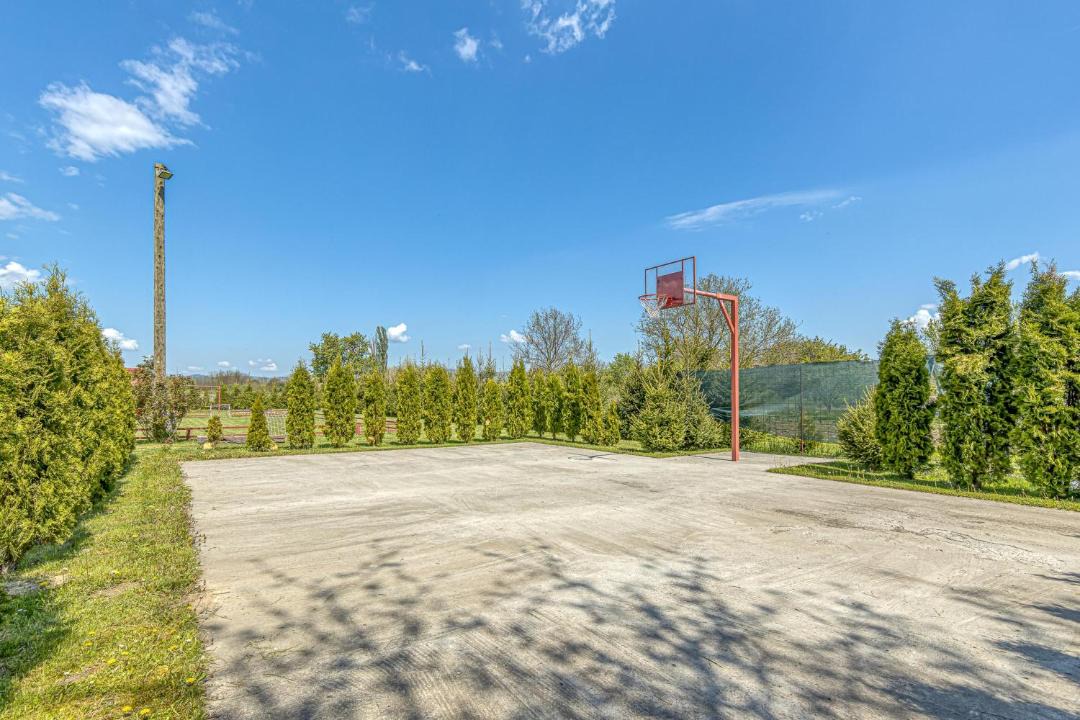Photo of Others in Velika