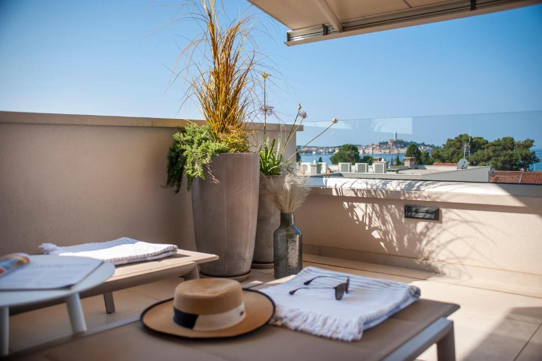Photo of Patio Balcony in Borik