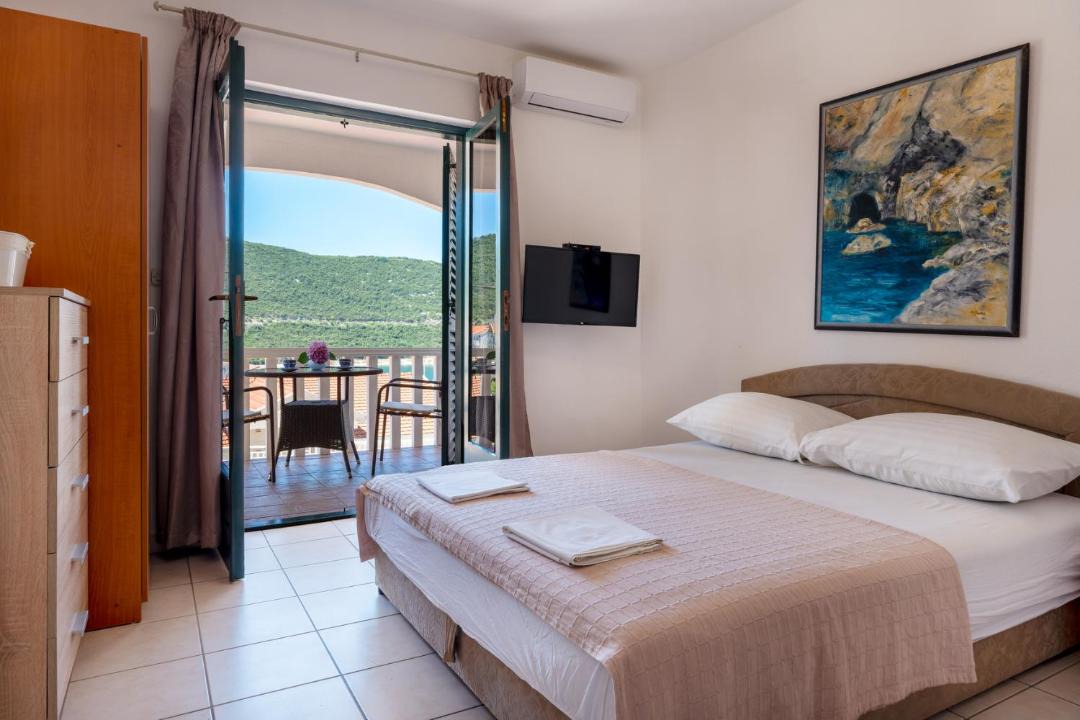 Photo of Others in Neum
