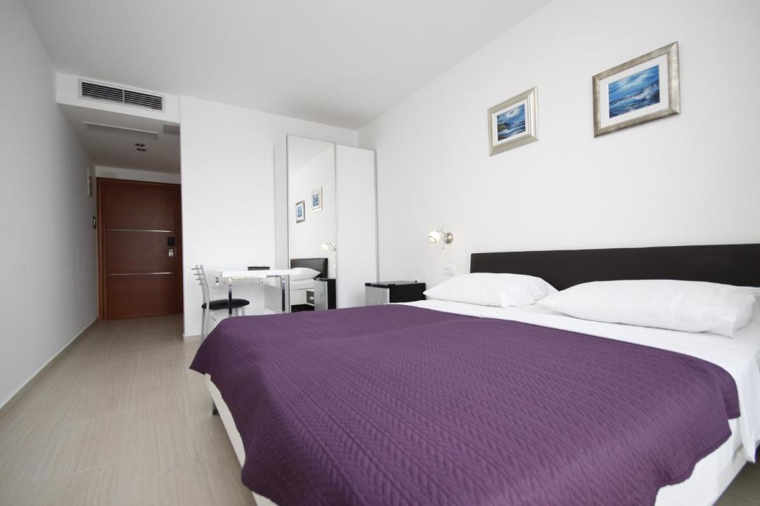 Photo of Bedroom in Rtina