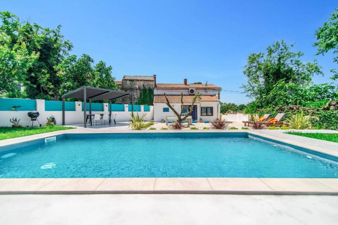 Photo of Others in Butkovici