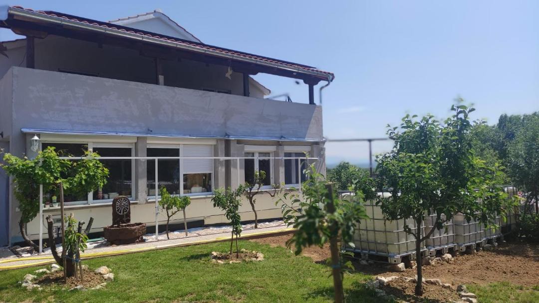 Photo of Buildings in Velim