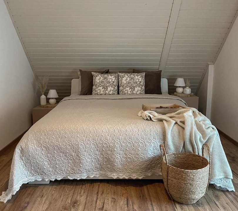 Photo of Bedroom in Lic