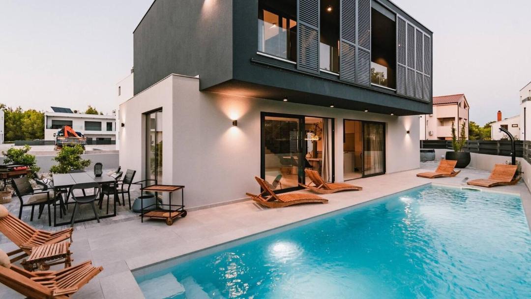 Photo of Others in Srima