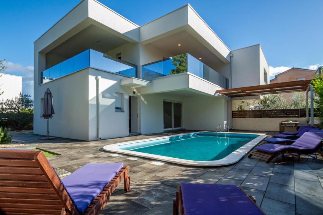 Photo of Others in Srima