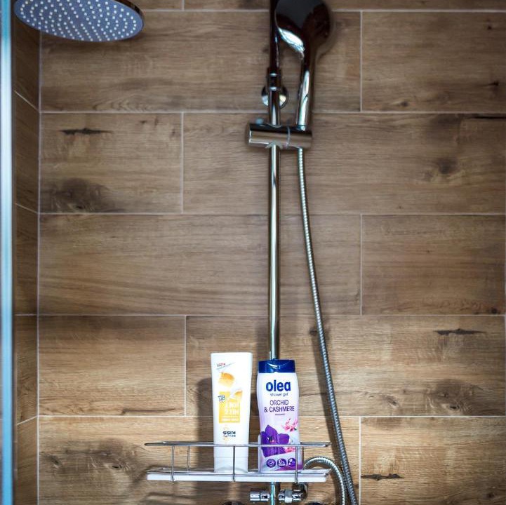 Photo of Bathroom in Cove Parja